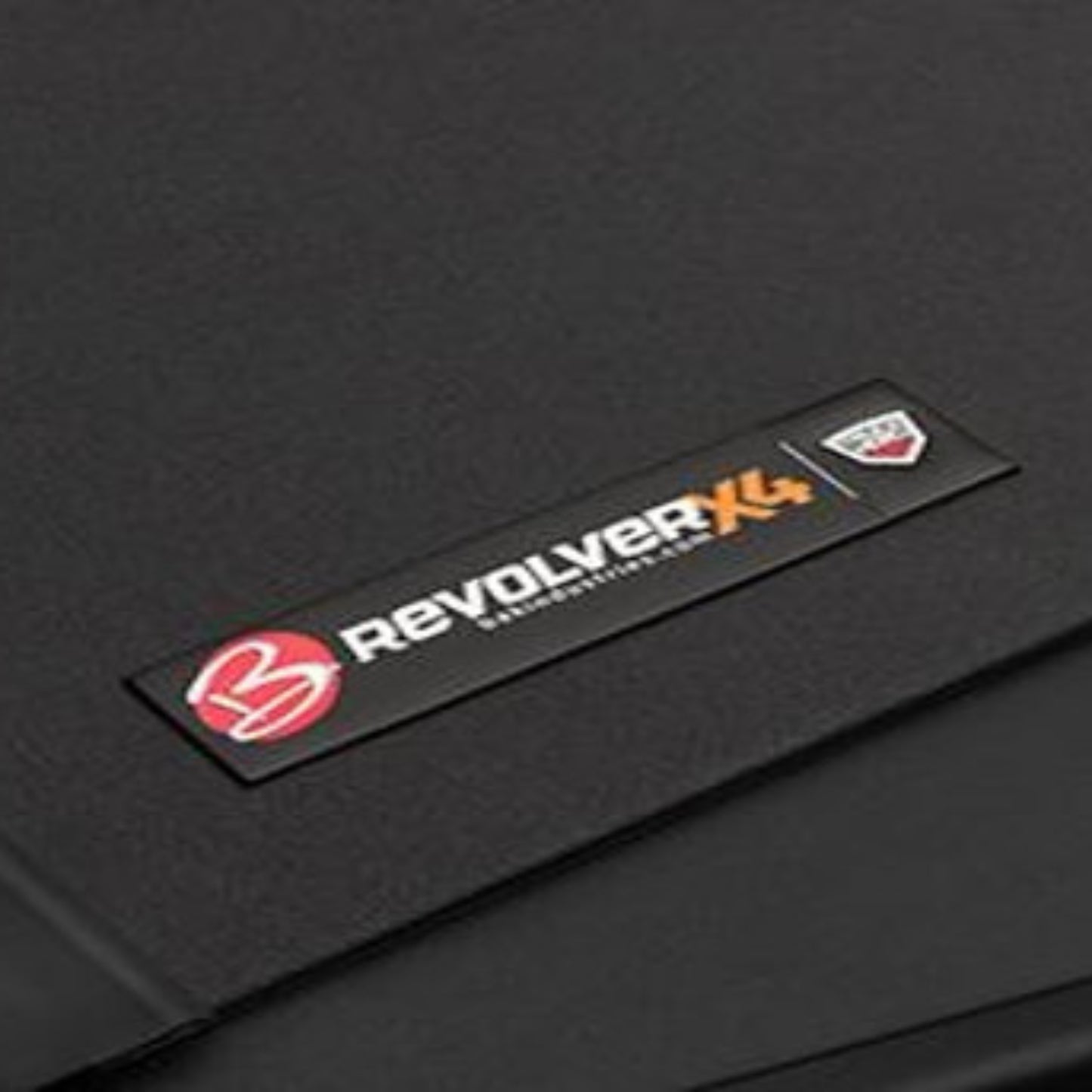 Cubierta Enrollable Rígida RAM W/o Ram Box 5'7'' Doble Cabina Mod. 2019+ BAKflip Revolver X4